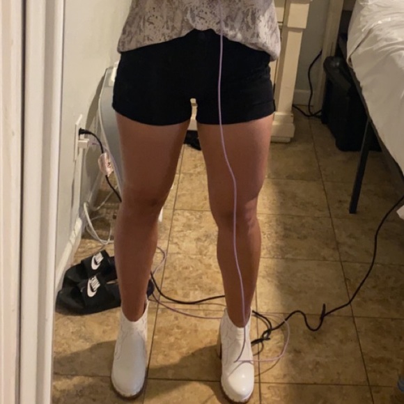 Kancan Black Distressed high waist jean shorts - Picture 9 of 9